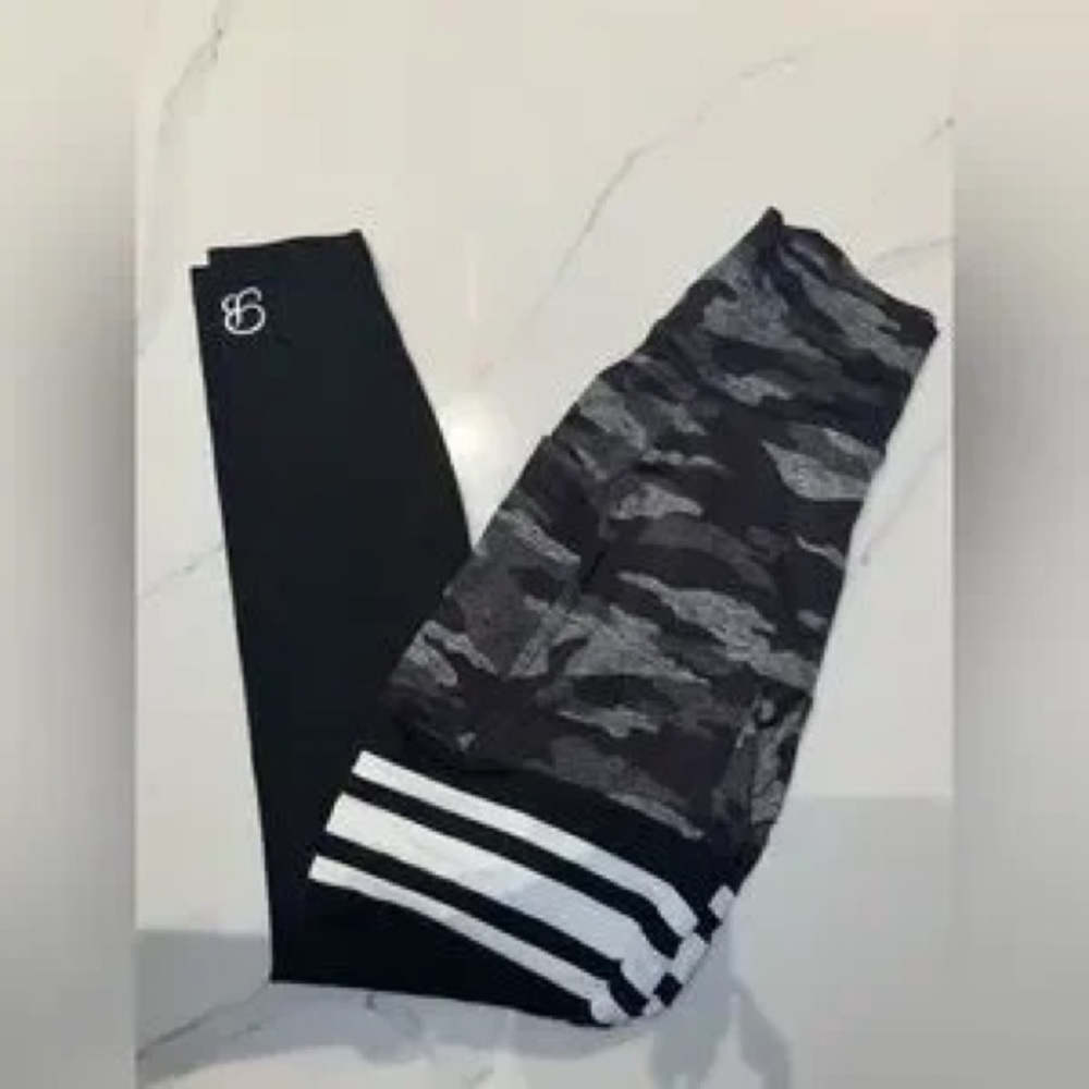 SCRUNCH THIGH-HIGHS Gray/Black Camo